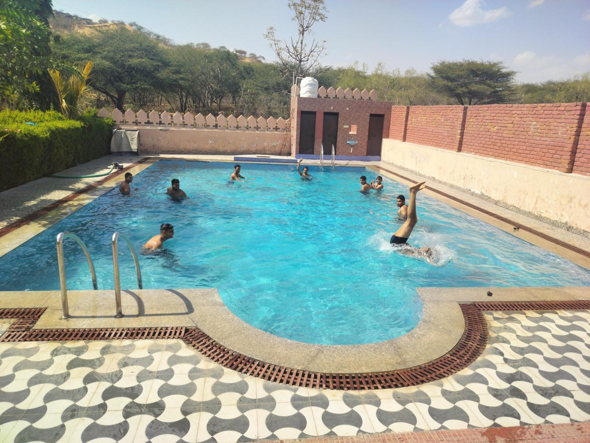 פושקאר Pari Resort With Nature View מראה חיצוני תמונה